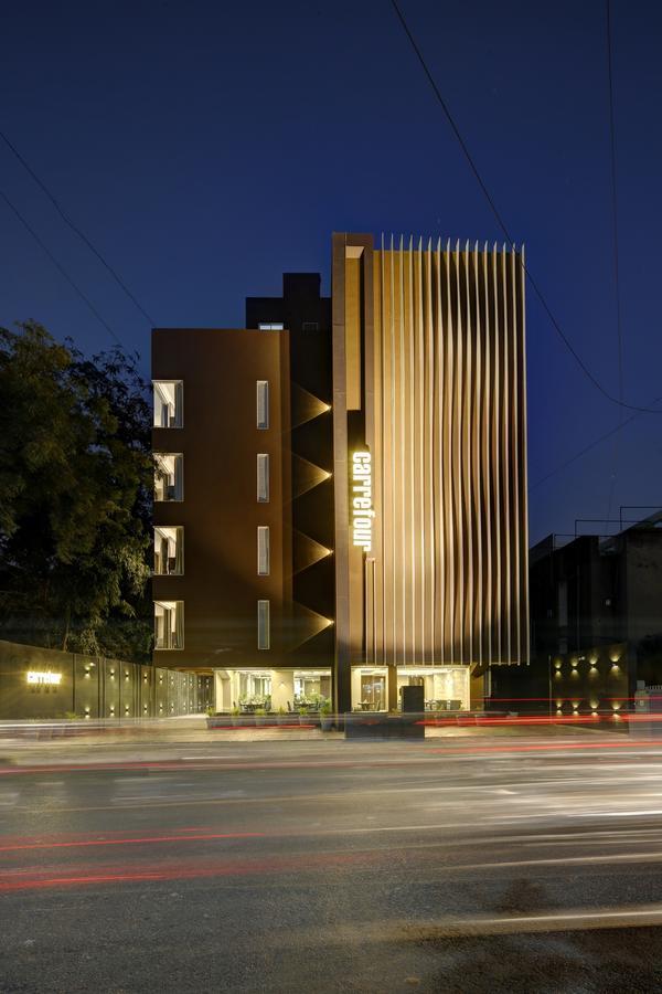Hotel Carrefour Ahmedabad Exterior foto